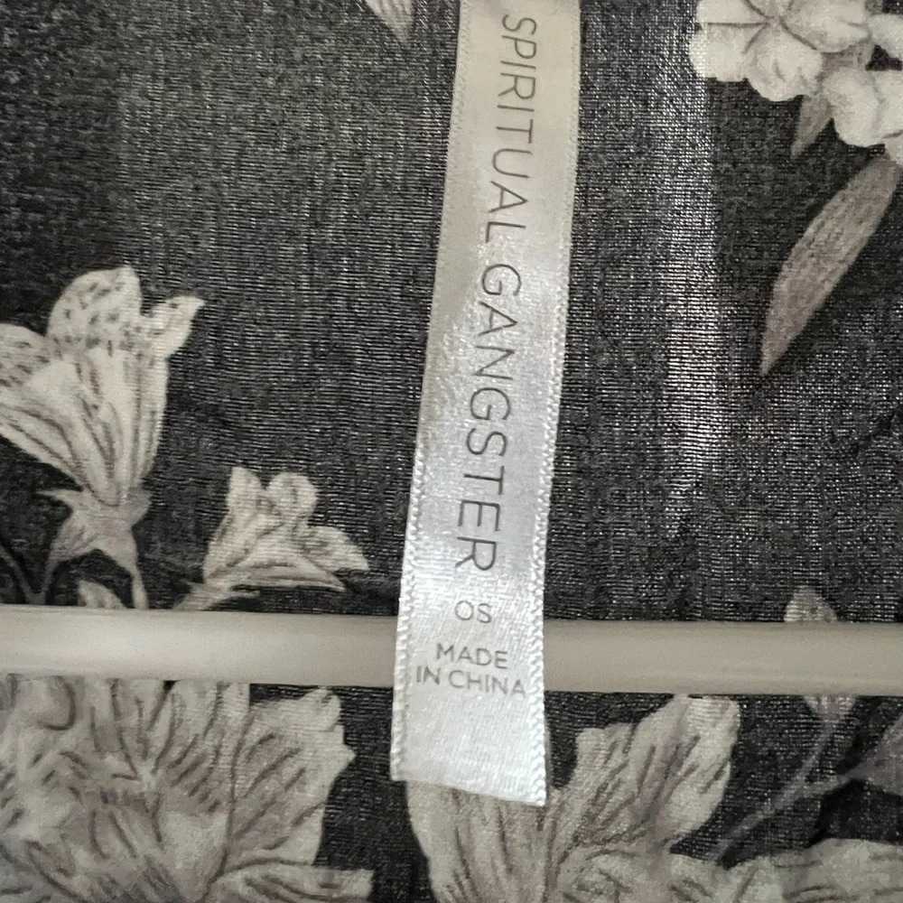 Spiritual Gangster One Size Floral Kimono - Picture 9 of 9